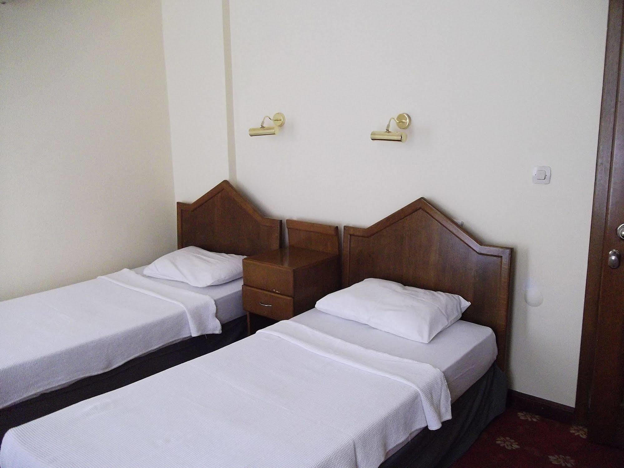 Antik Ridvan Hotel Кешме Экстерьер фото